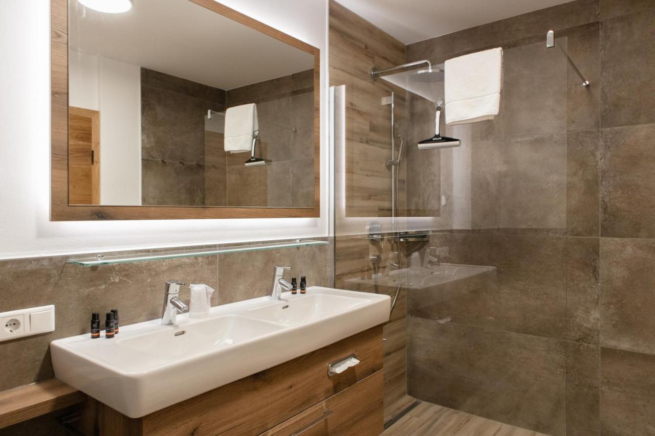 Avenida Style Appartements By Alpin Rentals - Incl Summercard Kaprun Ngoại thất bức ảnh